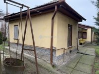 Eladó családi ház, Sülysápon 34.5 M Ft, 2 szobás