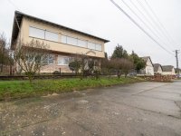 Eladó családi ház, Tolnanémedin 115 M Ft, 12 szobás