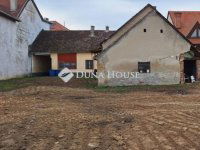 Eladó családi ház, Villányban 55 M Ft, 6 szobás