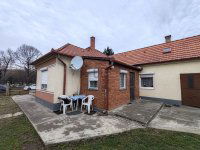 Eladó családi ház, Győrött 70 M Ft, 3 szobás