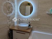 Eladó panellakás, X. kerületben, Gyakorló közben 94 M Ft