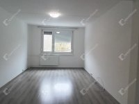 Eladó panellakás, Mosonmagyaróváron 45.5 M Ft, 2 szobás