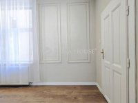 Eladó téglalakás, Pécsett 65.9 M Ft, 3 szobás