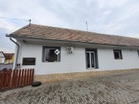 Eladó családi ház, Újpetrén 39.5 M Ft, 3 szobás