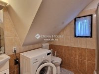 Eladó családi ház, Vácon 160 M Ft, 4 szobás