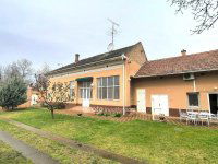 Eladó családi ház