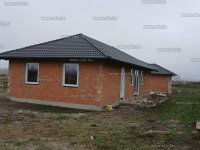 Eladó családi ház, Kiskunlacházán 79.5 M Ft, 5 szobás