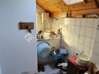 Eladó családi ház, Szegeden 28.5 M Ft, 3 szobás