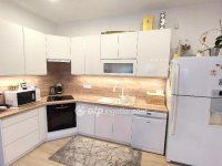 Eladó családi ház, Szentendrén 159.9 M Ft, 4+1 szobás