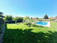 Eladó családi ház, Szadán 265 M Ft, 6 szobás