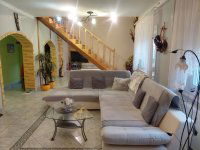 Eladó családi ház