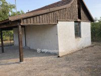 Eladó nyaraló, Csongrádon 4 M Ft, 2 szobás