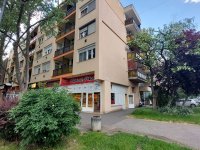 Eladó téglalakás, Békéscsabán 0.16 M Ft, 3 szobás