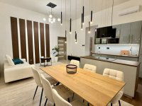 Eladó téglalakás, VI. kerületben 120 M Ft, 3 szobás