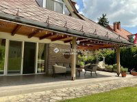 Eladó családi ház, III. kerületben 379 M Ft, 7 szobás