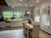 Eladó családi ház, Dunakeszin 189.9 M Ft, 6 szobás