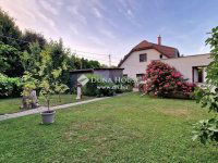 Eladó családi ház, Vácon 160 M Ft, 4 szobás