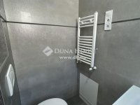 Eladó családi ház, Vecsésen 119.9 M Ft, 5 szobás