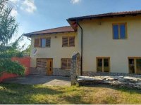Eladó családi ház, Komáromban 131.2 M Ft, 5 szobás