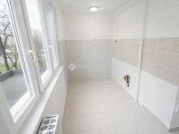 Eladó panellakás, Kecskeméten 52.49 M Ft, 3 szobás