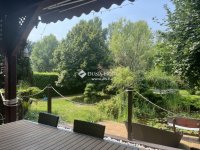 Eladó családi ház, Szadán 195 M Ft, 5 szobás