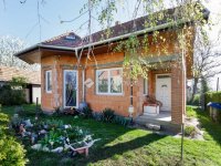 Eladó családi ház, Halászin 76 M Ft, 4 szobás