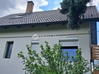 Eladó családi ház, Velencén 107 M Ft, 4 szobás