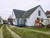 Eladó családi ház, Siklóson 99.9 M Ft, 4 szobás