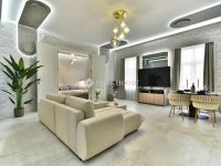 Eladó téglalakás, VI. kerületben 339 M Ft, 4 szobás