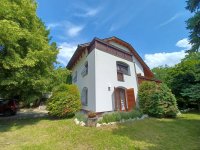 Eladó családi ház, Kesztölcön 135 M Ft, 6 szobás