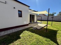 Eladó családi ház, Pécsett 145 M Ft, 4 szobás