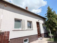 Eladó családi ház, Jászberényben 62 M Ft, 3+7 szobás