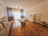 Eladó téglalakás, Kaposváron, Fő utcában 35.5 M Ft, 1 szobás