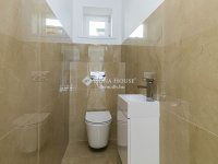 Eladó családi ház, Csobánkán 350 M Ft, 7 szobás