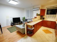 Eladó téglalakás, Szegeden 67.9 M Ft, 1 szobás