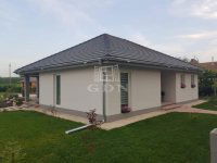Eladó családi ház, Balatonmáriafürdőn 38.5 M Ft, 3 szobás