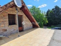 Eladó családi ház, Kecskeméten 135 M Ft, 5 szobás
