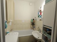 Eladó panellakás, Pécsett 39.5 M Ft, 2 szobás