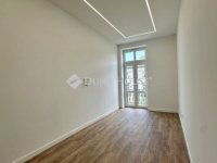 Eladó téglalakás, V. kerületben 181 M Ft, 4 szobás