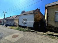 Eladó családi ház, Pécsett 19.9 M Ft, 5 szobás