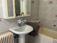 Eladó családi ház, Vácon 110 M Ft, 5 szobás