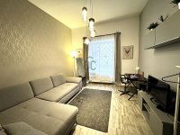 Kiadó téglalakás, albérlet