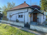 Eladó családi ház, Tiszaföldváron 35 M Ft, 3 szobás