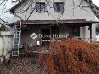 Eladó családi ház, XV. kerületben 110 M Ft, 6 szobás