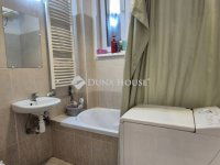 Eladó téglalakás, VI. kerületben 66.9 M Ft, 3 szobás