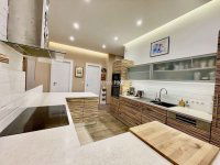 Eladó téglalakás, XIII. kerületben 295 M Ft, 6 szobás