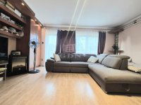 Eladó családi ház, XVI. kerületben 210 M Ft, 7 szobás