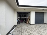 Eladó téglalakás, Nagytarcsán 119.9 M Ft, 3 szobás