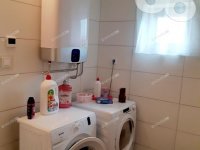 Eladó családi ház, Délegyházán 250 M Ft, 3 szobás