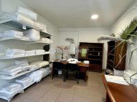 Eladó üzlethelyiség